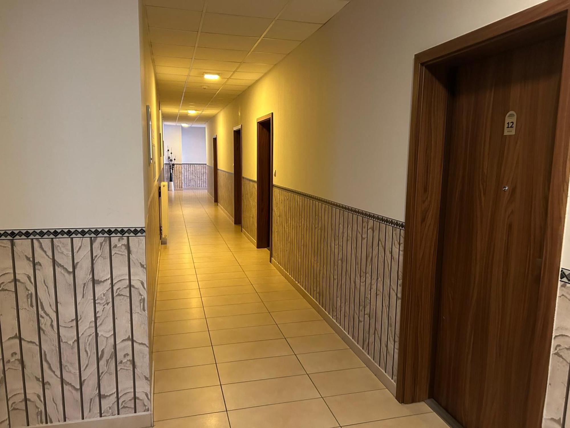 H-T-L Apartamenty Junior Nowa Sol Buitenkant foto