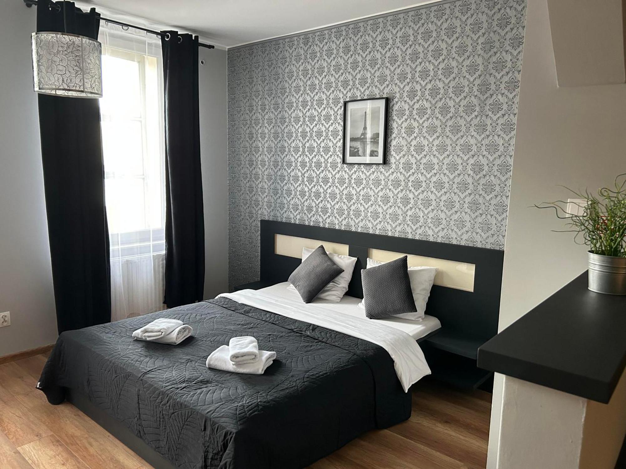 H-T-L Apartamenty Junior Nowa Sol Buitenkant foto