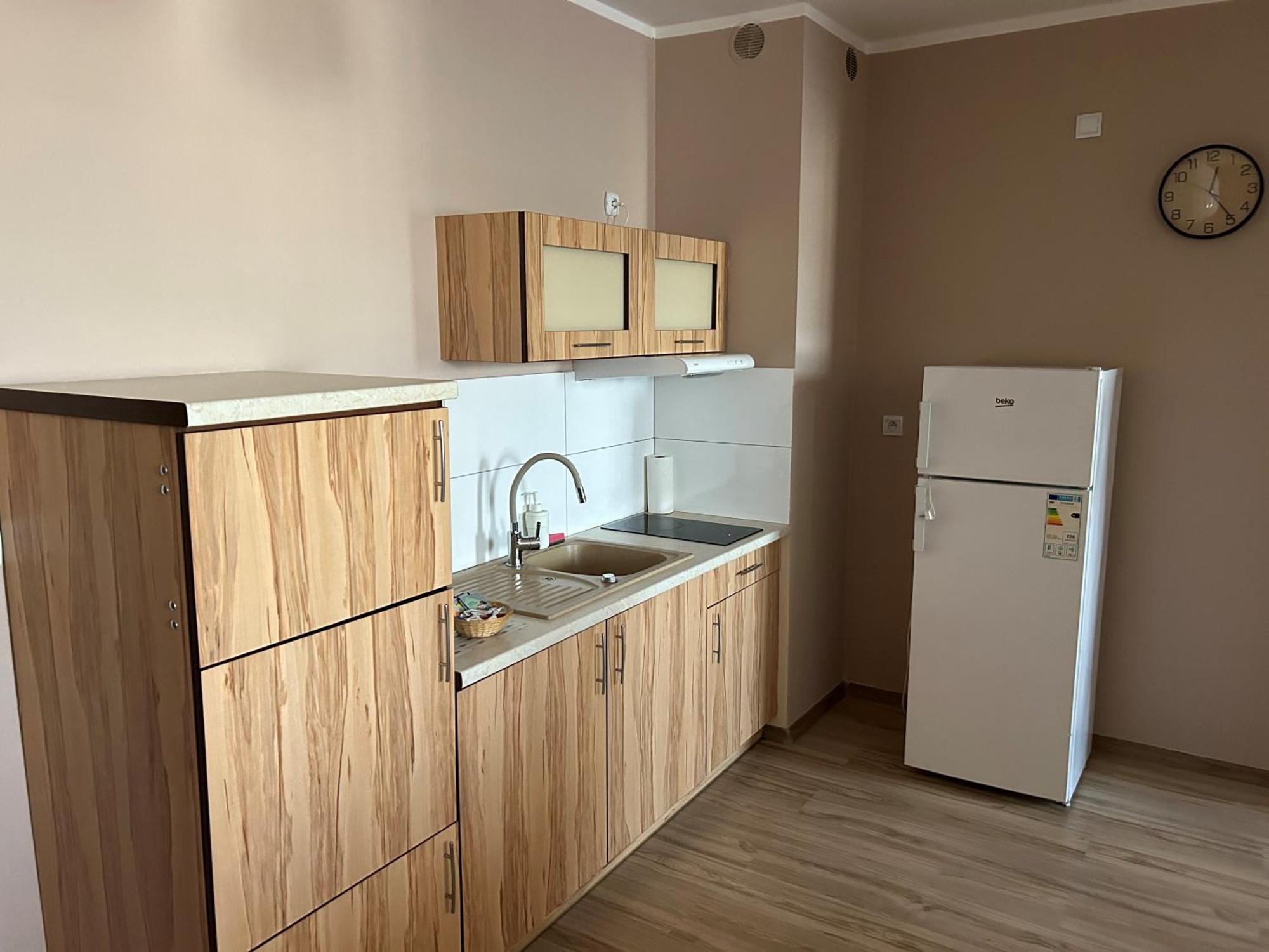 H-T-L Apartamenty Junior Nowa Sol Buitenkant foto
